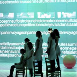 NEUFS PETITES FILLES . Stanislas Nordey . 2014 © Brigitte Enguerand